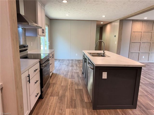 5640 Plantation Drive, Trinity, NC 27370