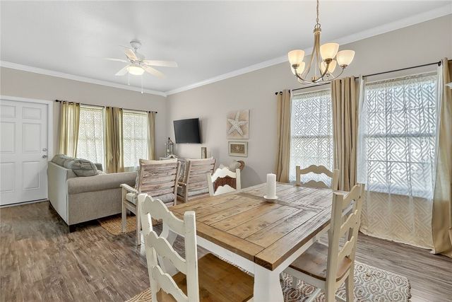 1117 S 9th St 101, Port Aransas, TX 78373