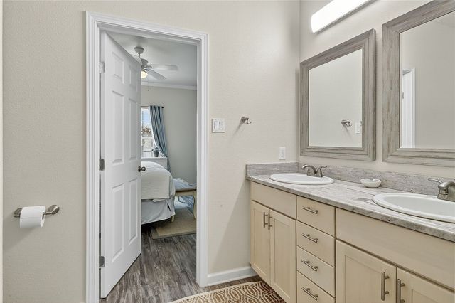 1117 S 9th St 101, Port Aransas, TX 78373