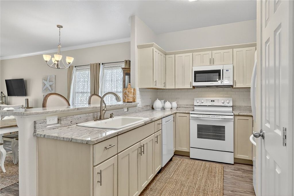 1117 S 9th St 101, Port Aransas, TX 78373 — photo 4