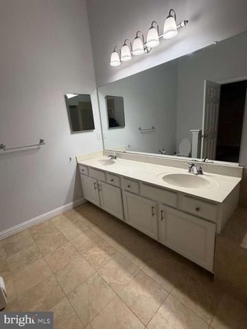 364 TUVIRA LN, Cherry Hill, NJ 08003