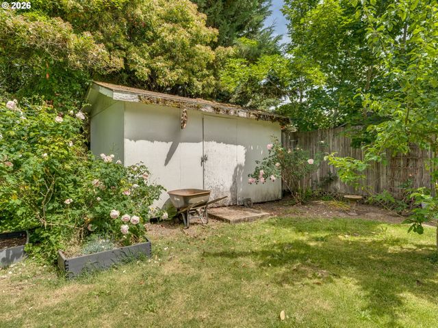 715 Ne 5TH St, Mc Minnville, OR 97128