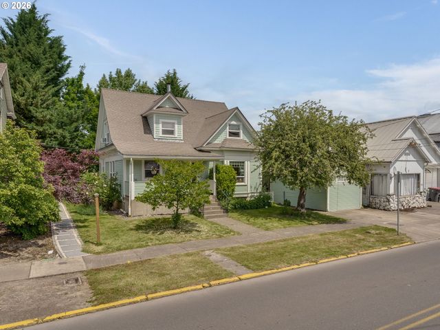 715 Ne 5TH St, Mc Minnville, OR 97128