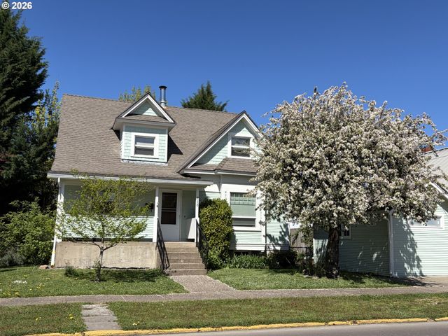 715 Ne 5TH St, Mc Minnville, OR 97128