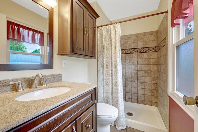 3213 ALLNESS LN, Herndon, VA 20171