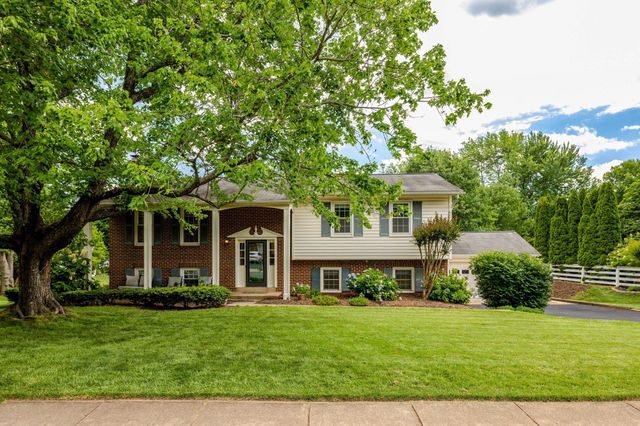 3213 ALLNESS LN, Herndon, VA 20171