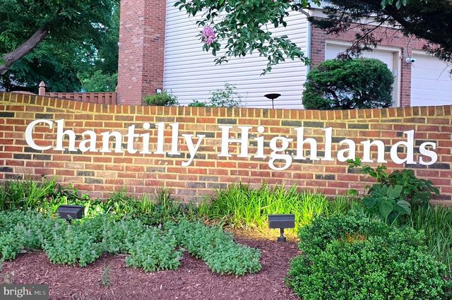 3213 ALLNESS LN, Herndon, VA 20171