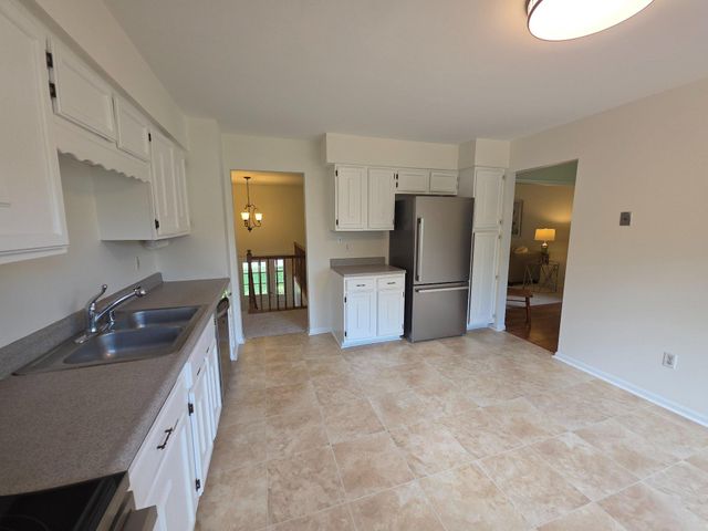 3213 ALLNESS LN, Herndon, VA 20171