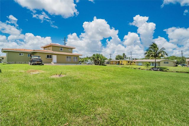 17135 NW 19th Ave, Miami Gardens, FL 33056