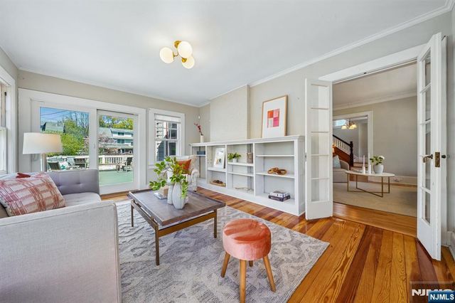 215 Inwood Avenue, Montclair, NJ 07043