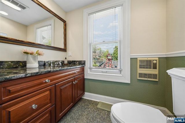215 Inwood Avenue, Montclair, NJ 07043