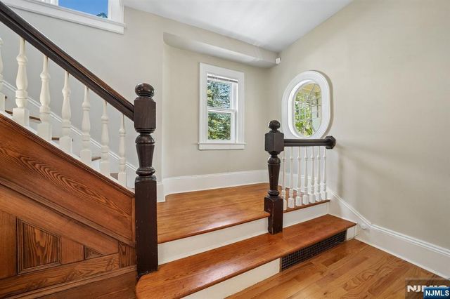 215 Inwood Avenue, Montclair, NJ 07043