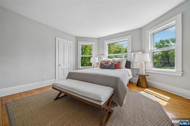 215 Inwood Avenue, Montclair, NJ 07043