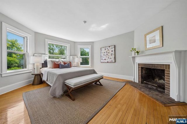 215 Inwood Avenue, Montclair, NJ 07043