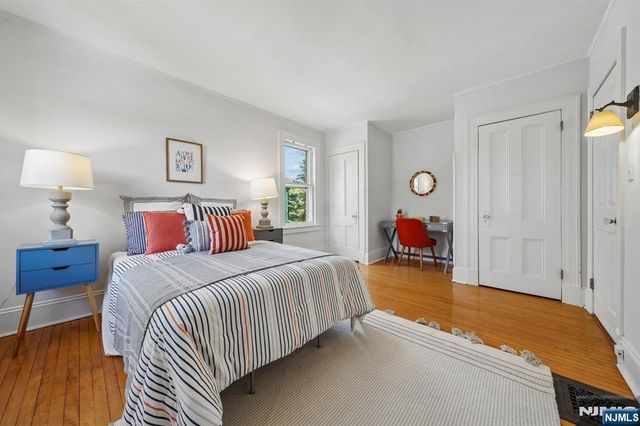 215 Inwood Avenue, Montclair, NJ 07043
