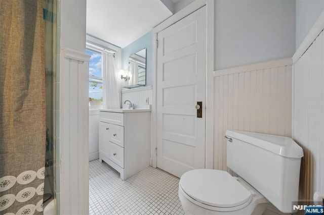 215 Inwood Avenue, Montclair, NJ 07043