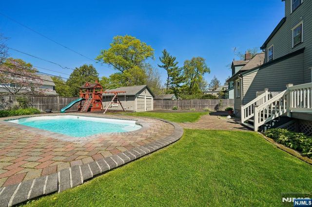 215 Inwood Avenue, Montclair, NJ 07043