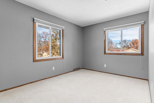 1756 132nd Avenue NE, Blaine, MN 55449