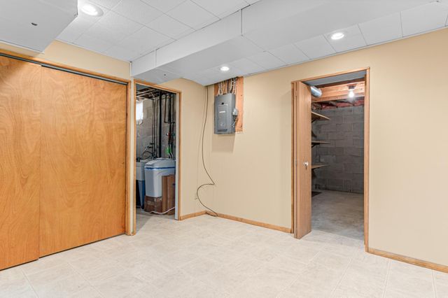 1756 132nd Avenue NE, Blaine, MN 55449