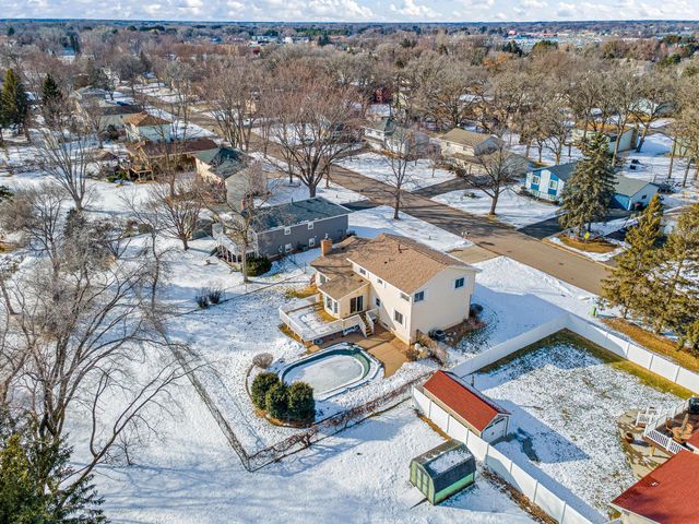 1756 132nd Avenue NE, Blaine, MN 55449