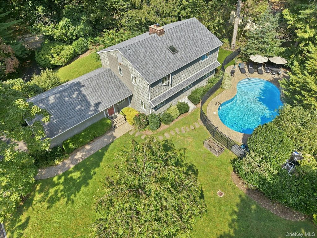 214 Norwood Avenue, Northport, NY 11768 — exterior