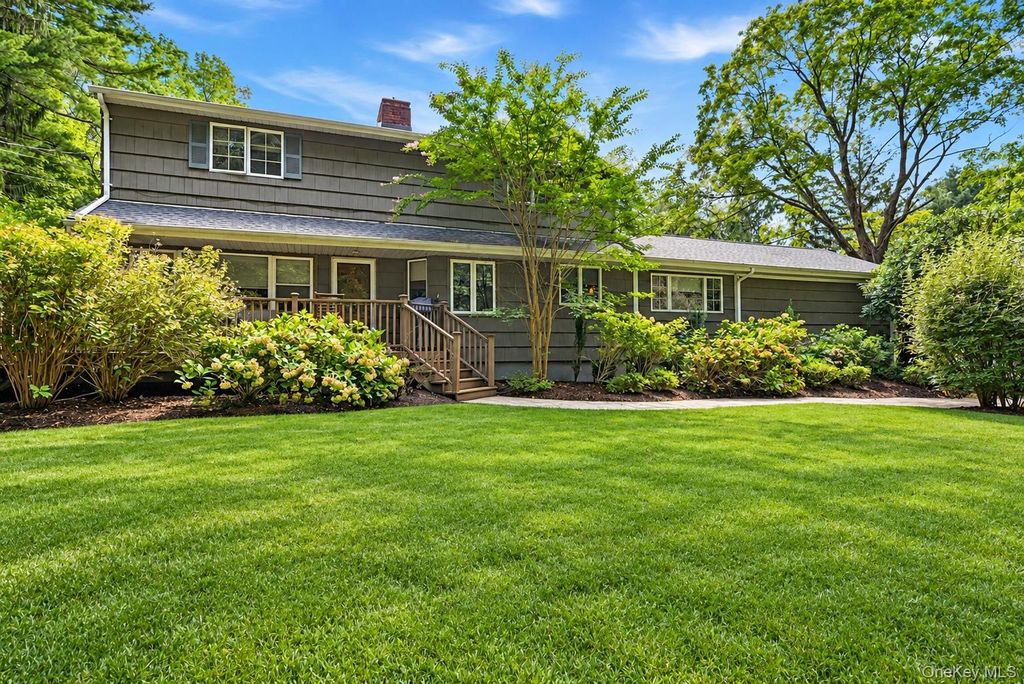 214 Norwood Avenue, Northport, NY 11768 — photo 3