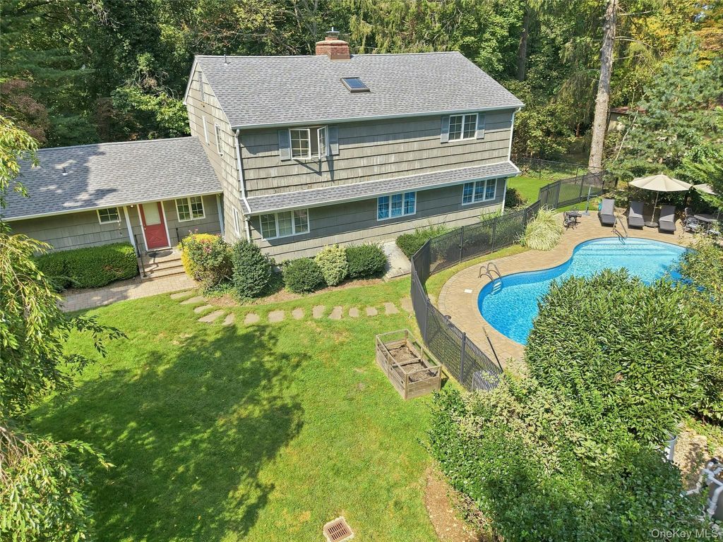 214 Norwood Avenue, Northport, NY 11768 — photo 5