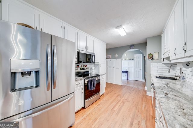 1720 Alcovy River Drive, Dacula, GA 30019