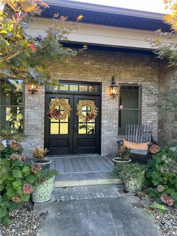 424 Riverstone Street, Russellville, AR 72802