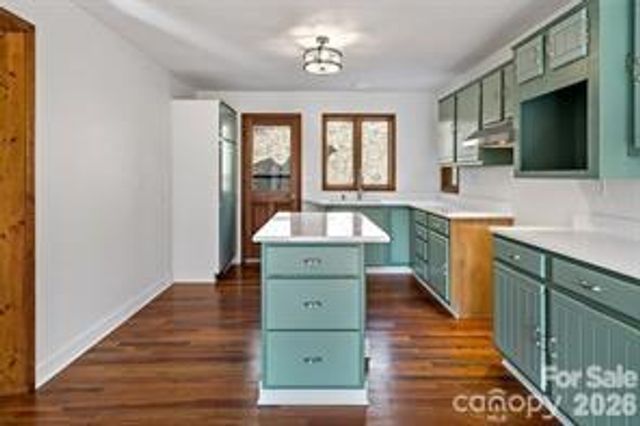 249 Starlin Mountain Road, Bakersville, NC 28705