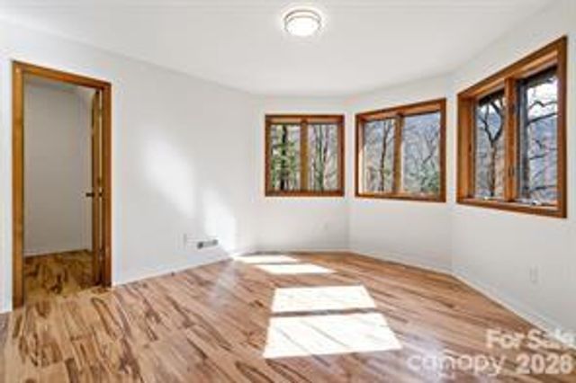 249 Starlin Mountain Road, Bakersville, NC 28705