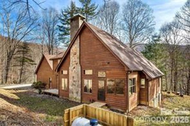 249 Starlin Mountain Road, Bakersville, NC 28705