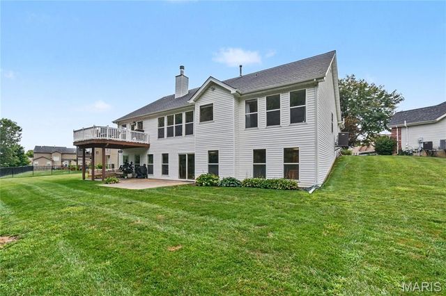 6701 Oxford Lane, Maryville, IL 62062