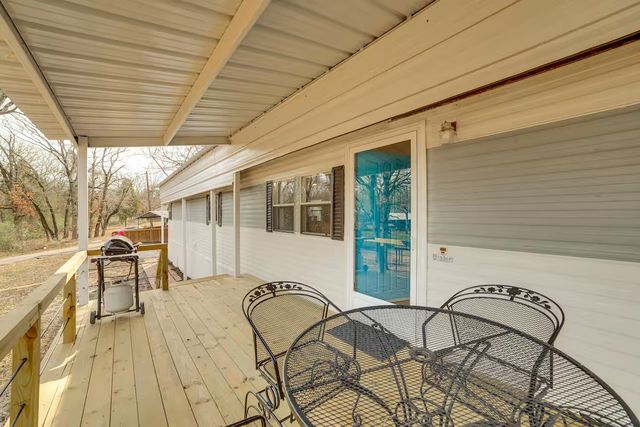 101 Crocker Drive, Malakoff, TX 75148