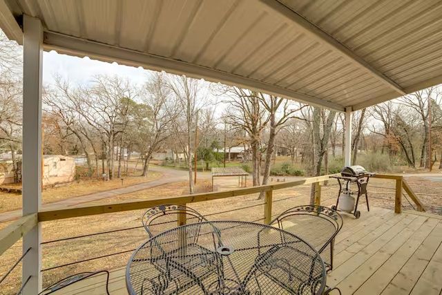 101 Crocker Drive, Malakoff, TX 75148
