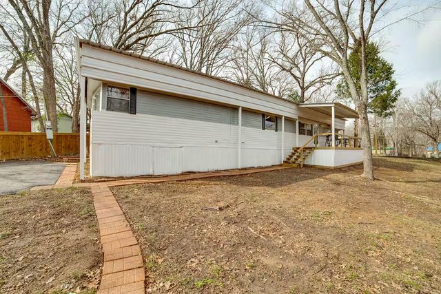 101 Crocker Drive, Malakoff, TX 75148