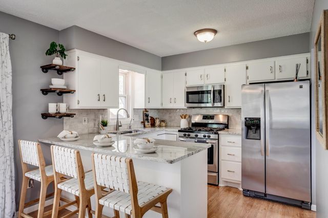 3855 Glacier Lane N, Plymouth, MN 55446