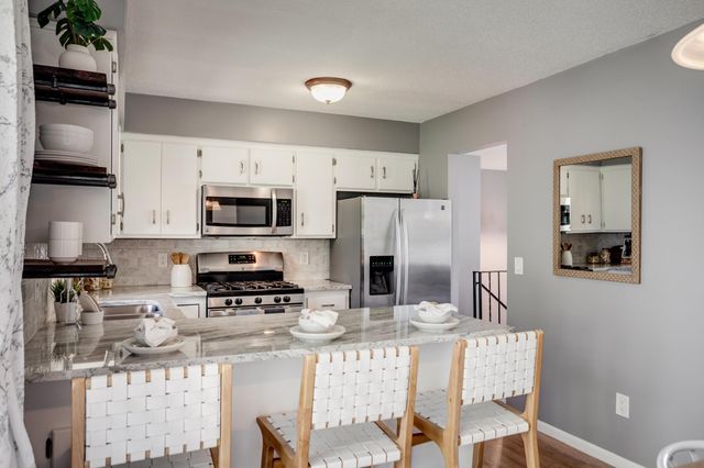 3855 Glacier Lane N, Plymouth, MN 55446