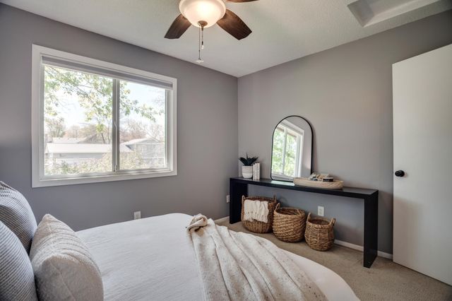 3855 Glacier Lane N, Plymouth, MN 55446