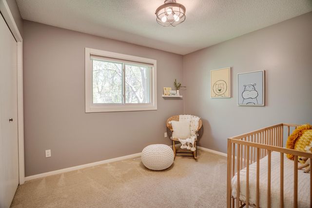 3855 Glacier Lane N, Plymouth, MN 55446