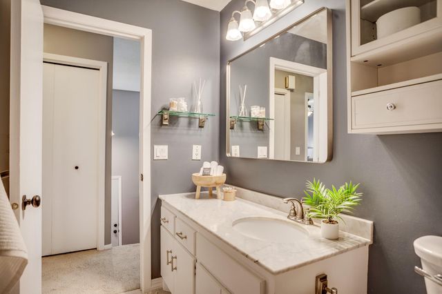 3855 Glacier Lane N, Plymouth, MN 55446