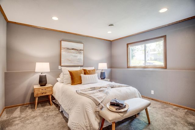 3855 Glacier Lane N, Plymouth, MN 55446