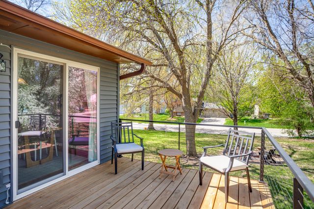 3855 Glacier Lane N, Plymouth, MN 55446