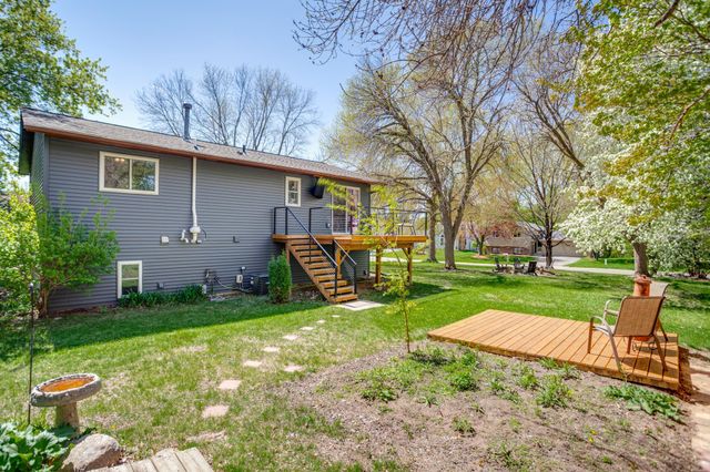 3855 Glacier Lane N, Plymouth, MN 55446