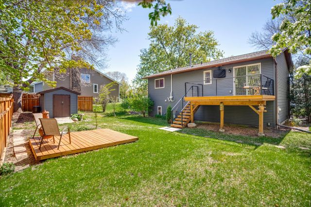 3855 Glacier Lane N, Plymouth, MN 55446