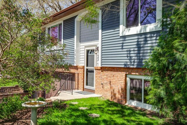 3855 Glacier Lane N, Plymouth, MN 55446