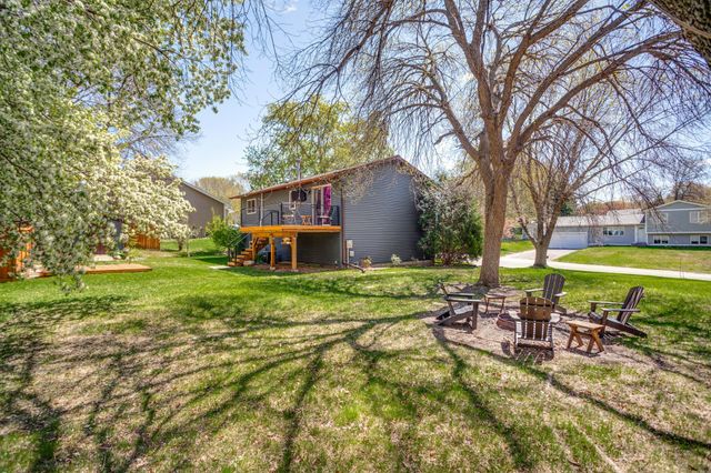 3855 Glacier Lane N, Plymouth, MN 55446