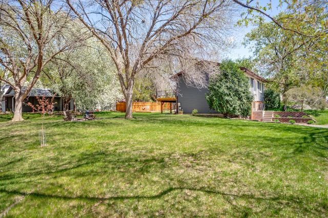 3855 Glacier Lane N, Plymouth, MN 55446