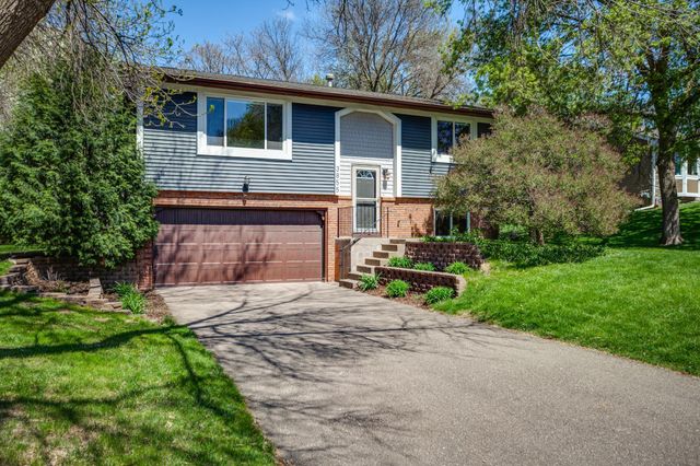 3855 Glacier Lane N, Plymouth, MN 55446