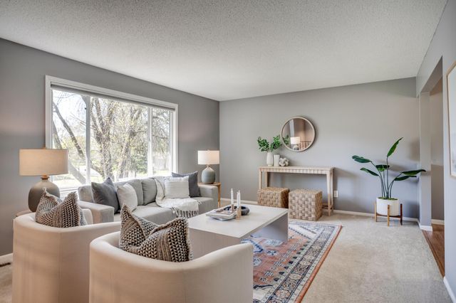 3855 Glacier Lane N, Plymouth, MN 55446